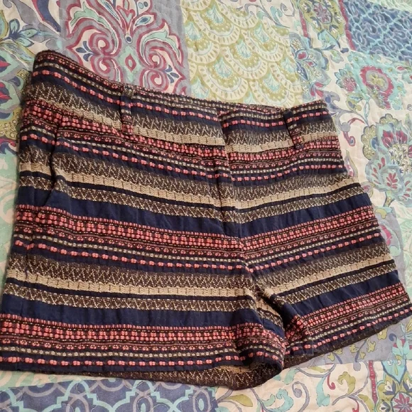 LOFT Pink and Blue Geometric Bermudas. Excellent Condition  Size 4 - Picture 3 of 6